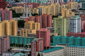 Rare Glimpses of Daily Life in North Korea: A Visual Journey Through Pyongyang - image 9