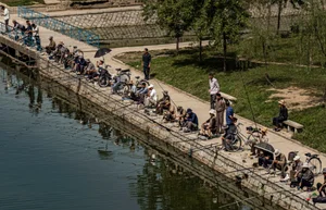 Rare Glimpses of Daily Life in North Korea: A Visual Journey Through Pyongyang - image 6