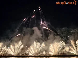 Spectacular Displays at Da Nang International Fireworks Festival 2024: Vietnam Home Team Shines with Improved Artistry and Performance - image 7