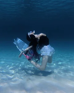 Stunning Underwater Photography: Saigon Socialite Captures Breathtaking Mermaid-Inspired Diving Photos - image 5