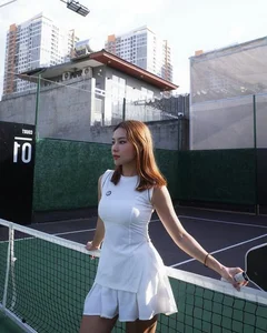 Trending Fitness Influencer Sparks Debate with Intense 8-Hour Daily Pickleball Routine and Stunning Athletic Physique - image 8