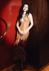 Top 10 Vietnamese Style Icons of 2024: A Deep Dive into Impressive Celebrity Fashion Trends - image 2