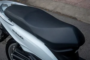 SYM Shark 50cc Review: An Affordable Scooter with Premium Honda SH Style - image 6