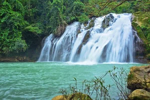 Discover 7 Must-Visit Trending Travel Spots in Quang Tri Vietnam - image 6