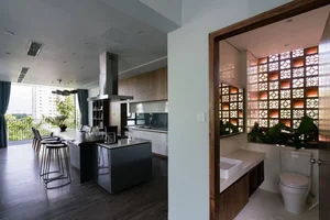 VIBA House: A Stunning Mountainside Retreat Overlooking the Sea in Vung Tau - image 1