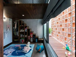 VIBA House: A Stunning Mountainside Retreat Overlooking the Sea in Vung Tau - image 4