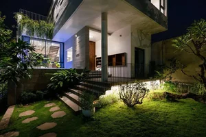 VIBA House: A Stunning Mountainside Retreat Overlooking the Sea in Vung Tau - image 6