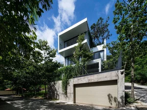VIBA House: A Stunning Mountainside Retreat Overlooking the Sea in Vung Tau - image 19