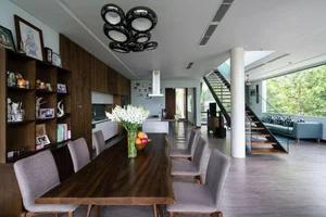 VIBA House: A Stunning Mountainside Retreat Overlooking the Sea in Vung Tau - image 23