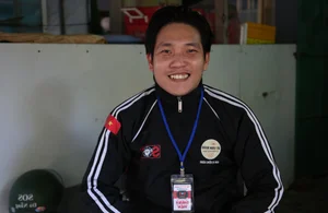 Heartwarming Story of a Student Stranded on Hai Van Pass Rescued After Walking in the Rain - image 12