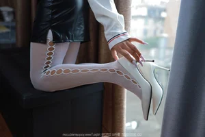 Jiao Jiao Highlights High-End Fashion in the SXJ No.1791 Collection - image 74