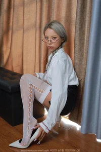 Jiao Jiao Highlights High-End Fashion in the SXJ No.1791 Collection - image 72