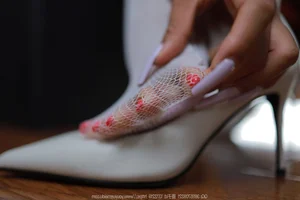 Jiao Jiao Highlights High-End Fashion in the SXJ No.1791 Collection - image 82