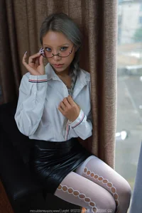 Jiao Jiao Highlights High-End Fashion in the SXJ No.1791 Collection - image 55