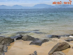 Discover Golden Sand Beach: A Pristine Paradise Under Monkey Mountain - image 7