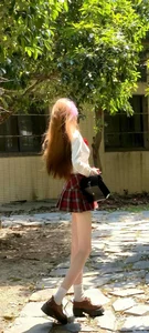 89+ Cute Mini Skirt Outfit Ideas: Adorable Fashion Inspiration - image 0