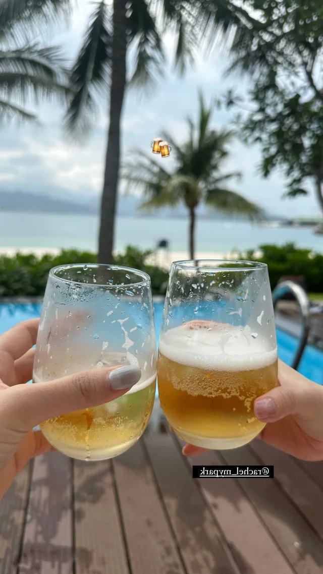 Marry My Husband Cast Enjoys Well-Deserved Reward Vacation in Nha Trang