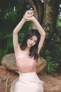 Elegant Visuals in YiTuYu Art Language Vol.4742 Starring Aka Ki Qing Ko - image 1