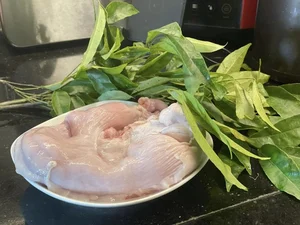 Delicious Weekend Recipe: Steamed Stuffed Crunchy Pork with Aromatic Herbs for the Perfect Family Meal - image 6