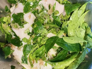 Delicious Weekend Recipe: Steamed Stuffed Crunchy Pork with Aromatic Herbs for the Perfect Family Meal - image 8