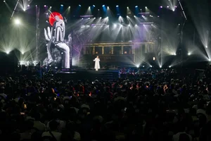 A Decade of Music: Phan Mạnh Quỳnh and Mỹ Tâm Deliver Iconic Performance at Anniversary Live Concert - image 3