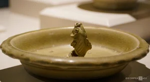 Exploring Ancient History: Exhibition of 500 Rare Artifacts in Hai Phong - image 8