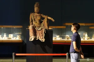Exploring Ancient History: Exhibition of 500 Rare Artifacts in Hai Phong - image 10