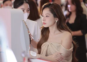 Minh Hang Postpartum Return: Celebrating Motherhood and Star Power - image 4