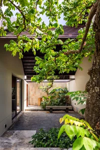 The Art of Privacy: The Story Behind the 10,000 Hand-Cut Stone Water Wall - image 9