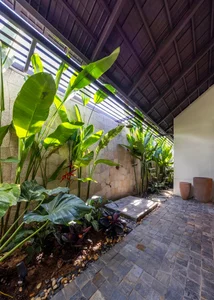 The Art of Privacy: The Story Behind the 10,000 Hand-Cut Stone Water Wall - image 3
