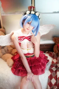 Seele Mai Mai Rem Christmas Story Cosplay Photo Gallery - image 4