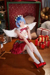 Seele Mai Mai Rem Christmas Story Cosplay Photo Gallery - image 17