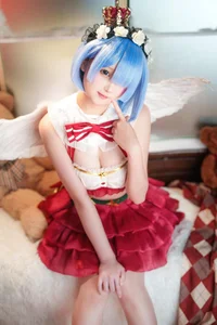 Seele Mai Mai Rem Christmas Story Cosplay Photo Gallery - image 18