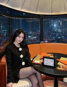 Influencer Bo Chanh's Candid Camera Beauty Sparks Online Discussion - image 3