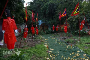 The Mysterious Yin-Yang Market: A Midnight Spiritual Tradition in Bac Ninh - image 10