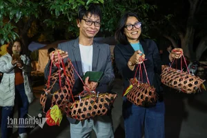 The Mysterious Yin-Yang Market: A Midnight Spiritual Tradition in Bac Ninh - image 7