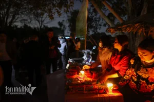 The Mysterious Yin-Yang Market: A Midnight Spiritual Tradition in Bac Ninh - image 8