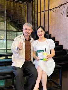 Inside the Happy Marriage of 'Doc Dao' Actor Vinh Xuong - image 4