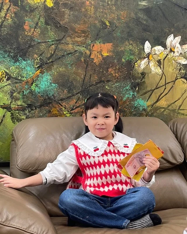 The Adorable 5-Year-Old Daughter of Quach Ngoc Ngoan and Phuong Chanel