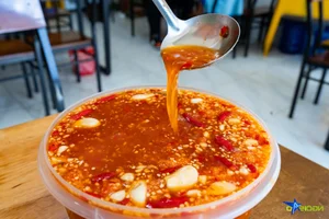 Authentic Hai Phong Spicy Fish Noodle Soup: Serving 800 Bowls Daily - image 8