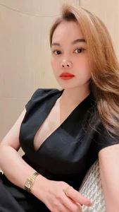 Vietnamese Showbiz Updates: Quang Le Mourns Mother, Diva Hong Nhung's Latest Appearance - image 11