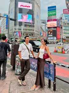 Vietnamese Showbiz Updates: Quang Le Mourns Mother, Diva Hong Nhung's Latest Appearance - image 27