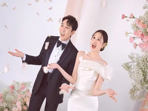 New Romantic Wedding Album Released by Anh Duc and Quynh Anh - image 1