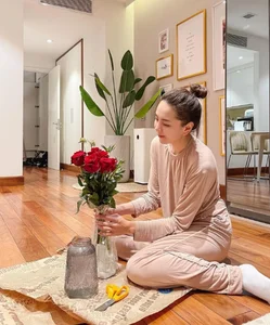 Inside the Elegant Lifestyle of VTV's Most Beautiful Television Host - image 5