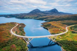 The World's Most Breathtaking Coastal Roads: Ultimate Scenic Drives for Your Bucket List - image 3