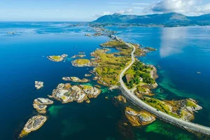 The World's Most Breathtaking Coastal Roads: Ultimate Scenic Drives for Your Bucket List - image 10