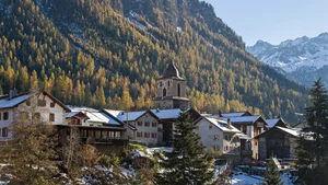 The Picturesque European Village That Banned Tourists from Taking Photos - image 6