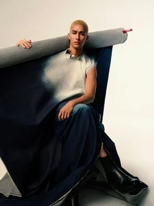 Chinese Celebrity Style: Top Stars Compete in Effortless Leg-Flashing Fashion - image 1
