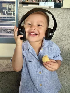 Lisa and Leon: The Playful Twins of Ho Ngoc Ha and Kim Ly - image 3