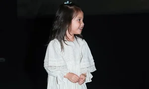 Lisa and Leon: The Playful Twins of Ho Ngoc Ha and Kim Ly - image 6